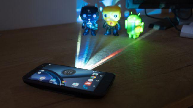 Moto Z with Projector MotoMod