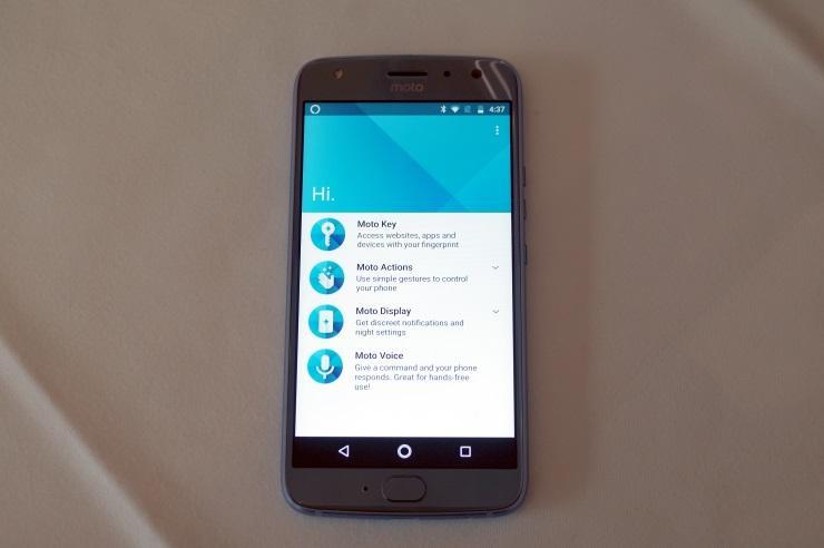 Moto X4 Software