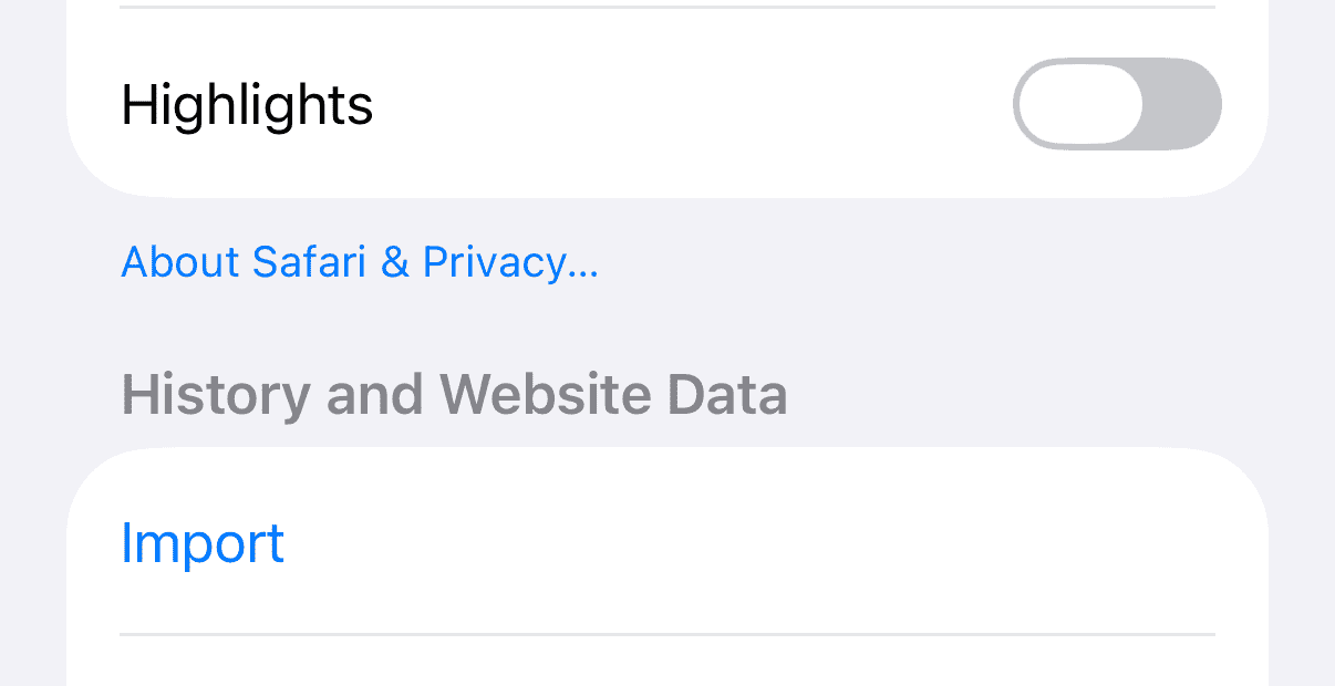 Safari settings on iOS 26 with the Clear History and Website Data option