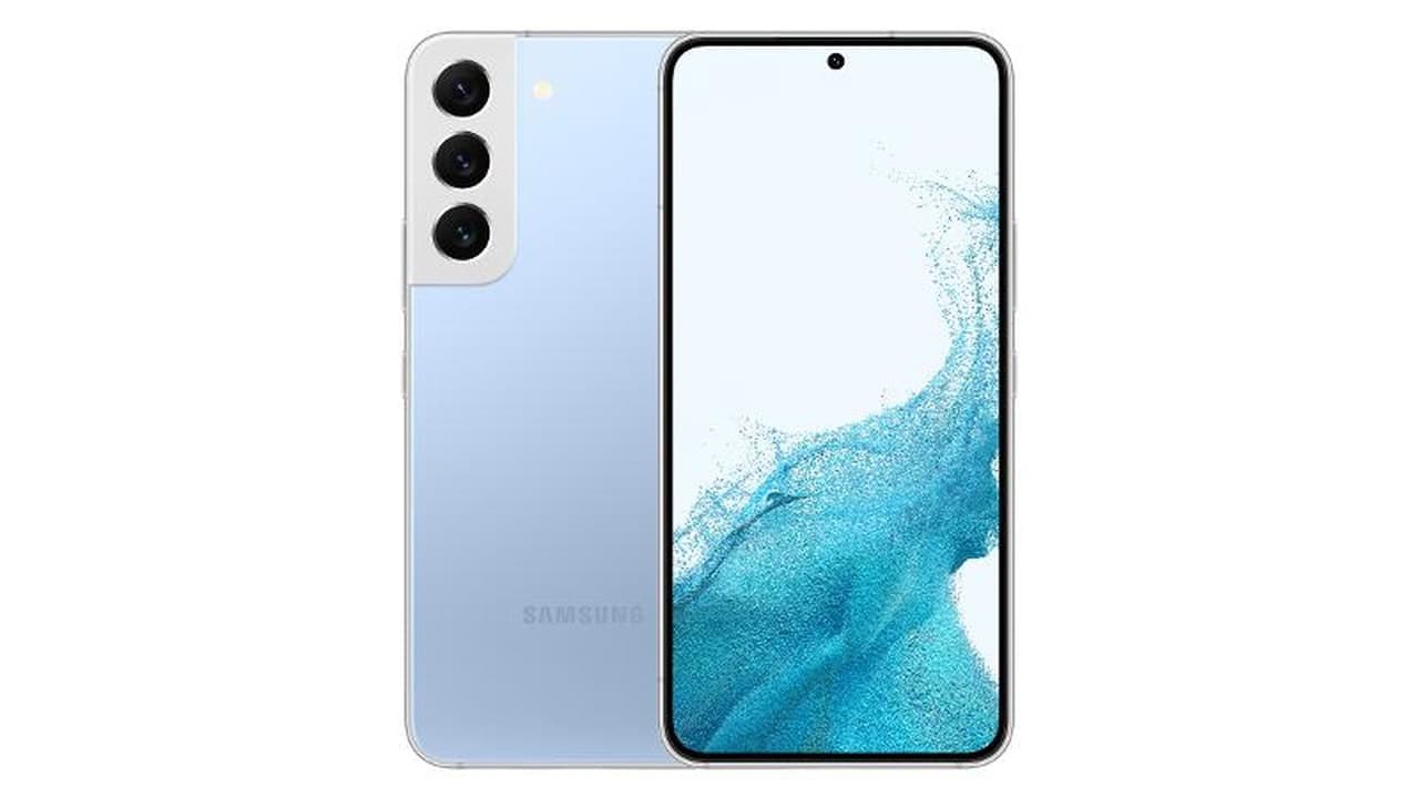 Samsung Galaxy S22 in Sky Blue, front and back view
